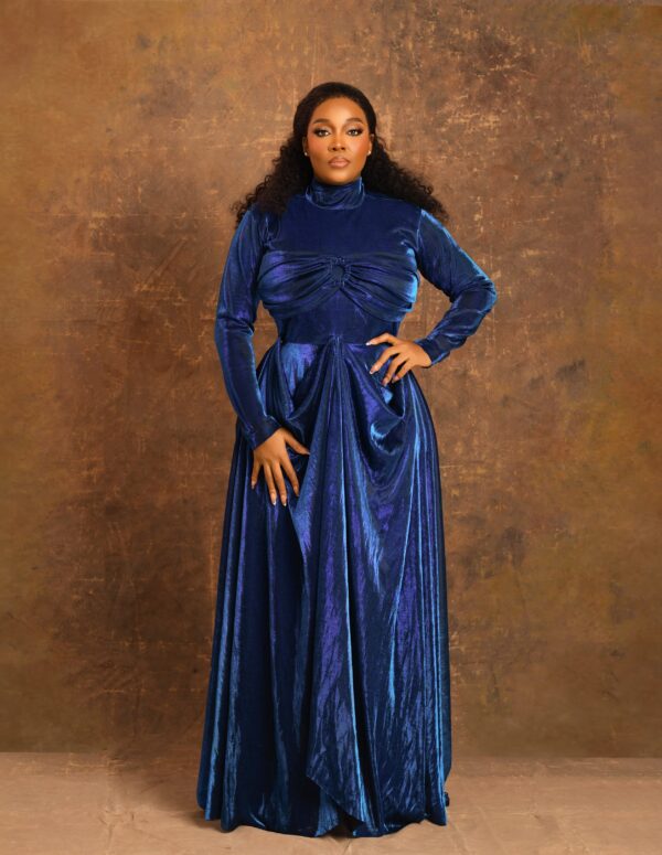 NONNISTICS MIDNIGHT MAJESTY GOWN