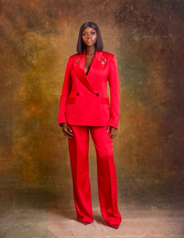 NONNISTICS REVÉRA SUIT